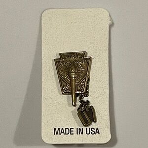 Gold National Honor Society Pin